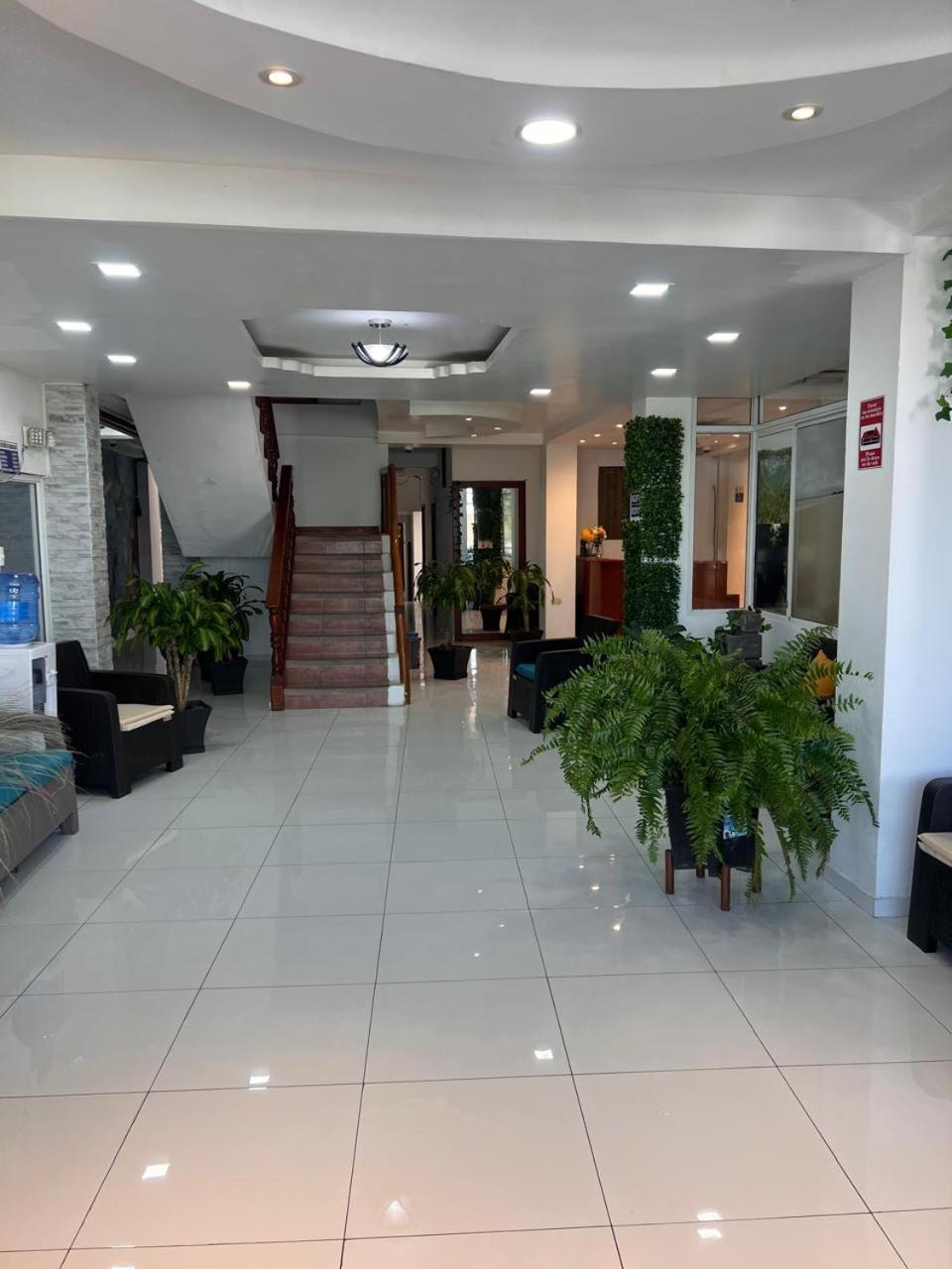 Carliza Hotel 2*